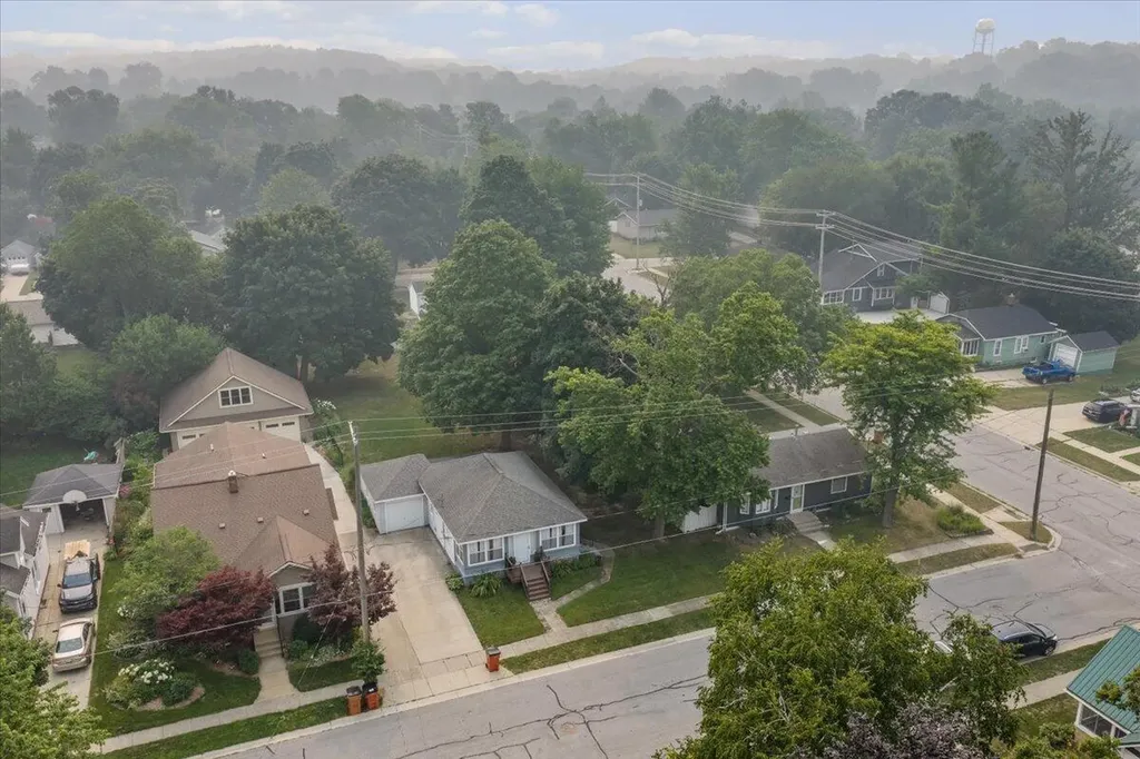 312 Sigsbee Avenue NE Rockford City MI 49341