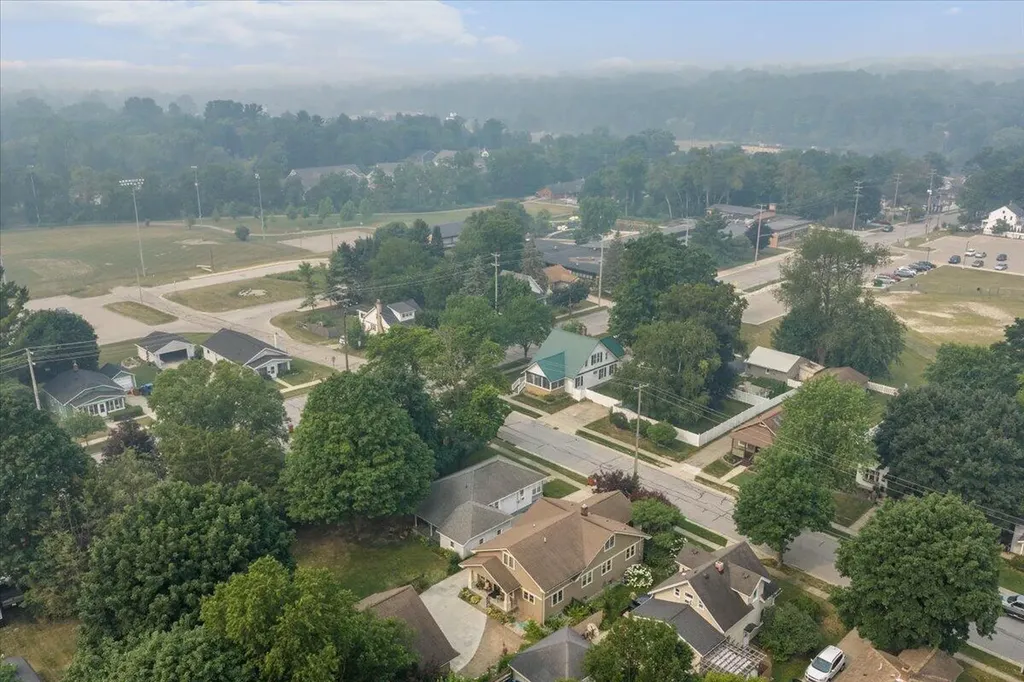312 Sigsbee Avenue NE Rockford City MI 49341