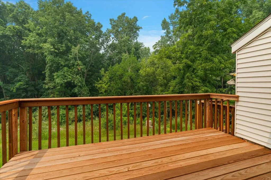 77 Skyline Circle NW Grand Rapids City MI 49504