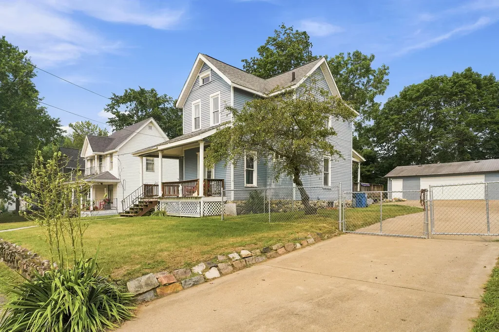 25 Vale Street Battle Creek City MI 49014