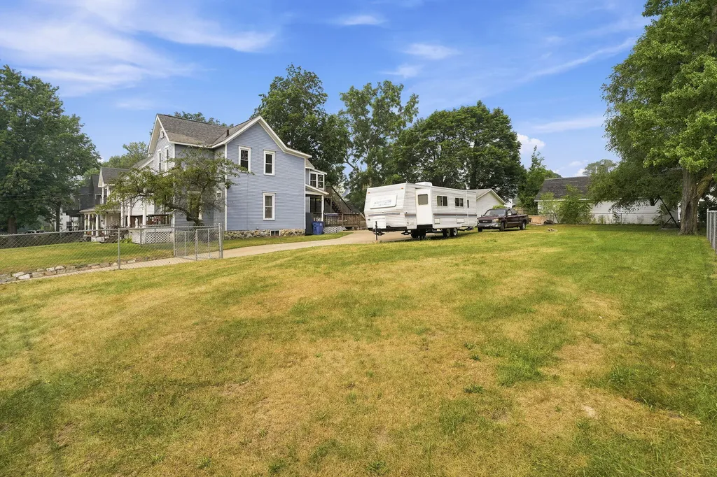 25 Vale Street Battle Creek City MI 49014
