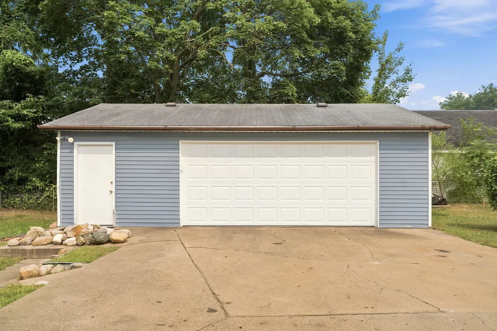 25 Vale Street Battle Creek City MI 49014