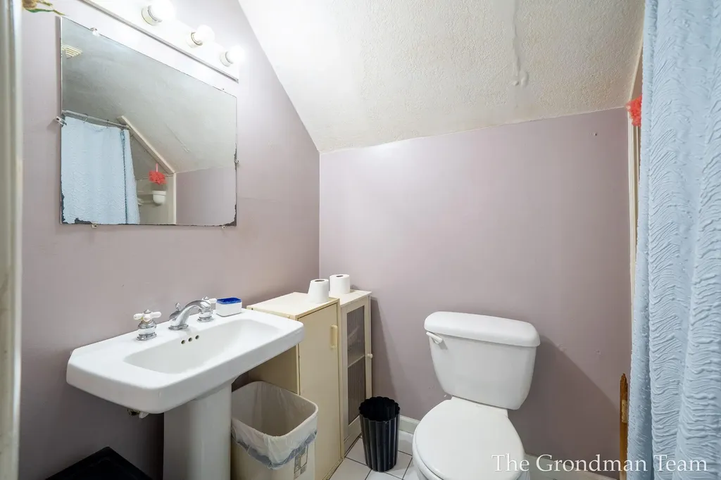 541 W Elm Street Wayland Township MI 49348