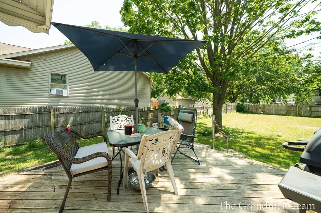 541 W Elm Street Wayland Township MI 49348