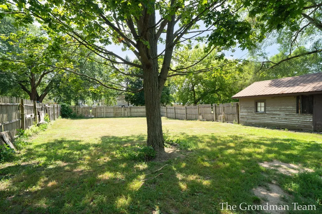 541 W Elm Street Wayland Township MI 49348