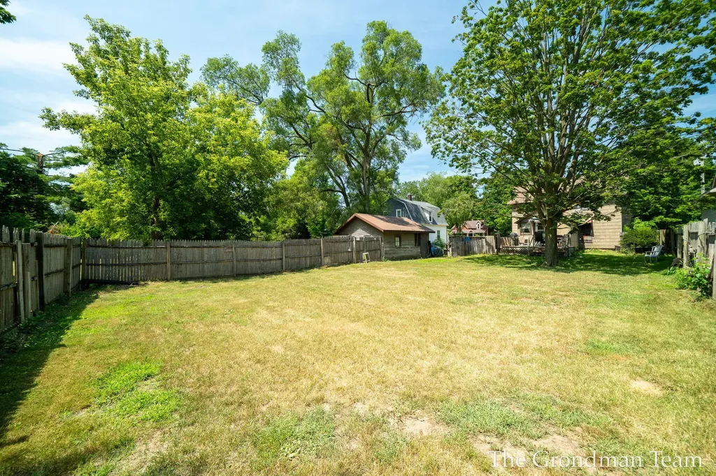 541 W Elm Street Wayland Township MI 49348