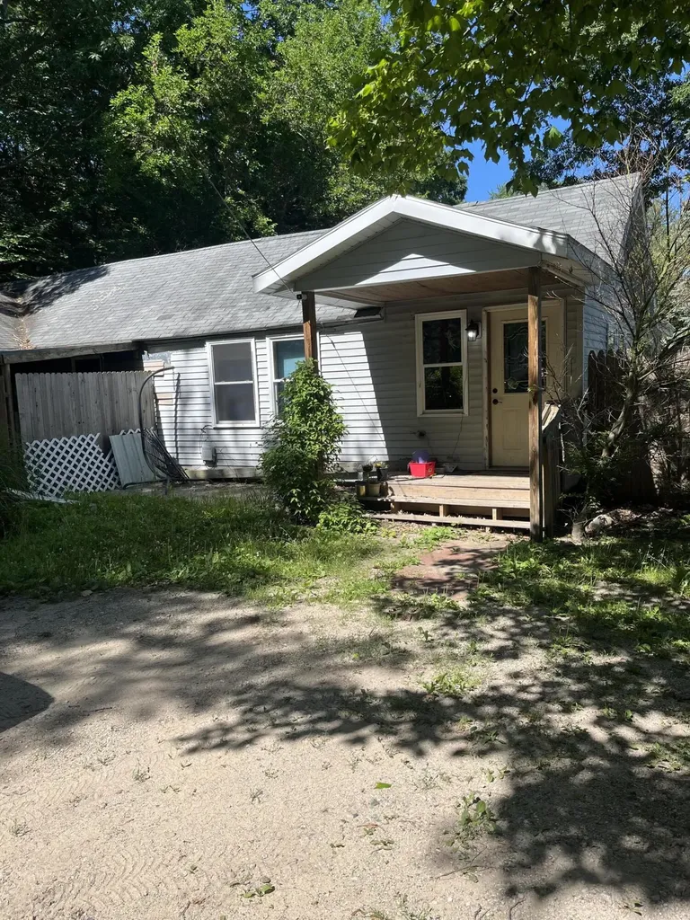 8616 Merry Drive NE Cannon Township MI 49341