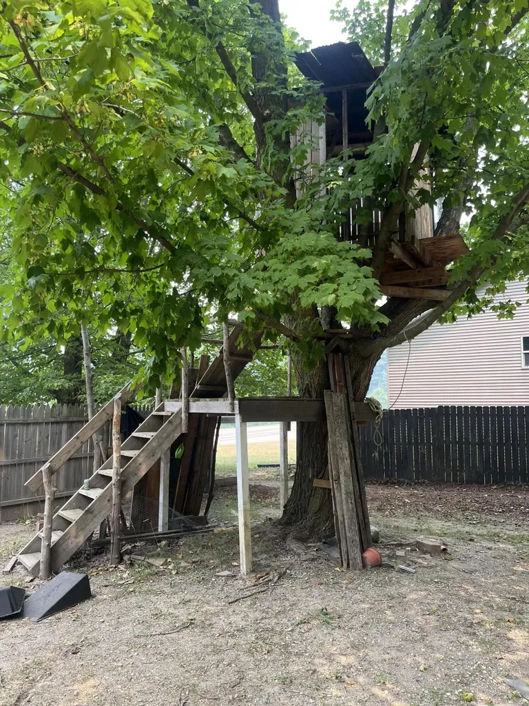 8616 Merry Drive NE Cannon Township MI 49341