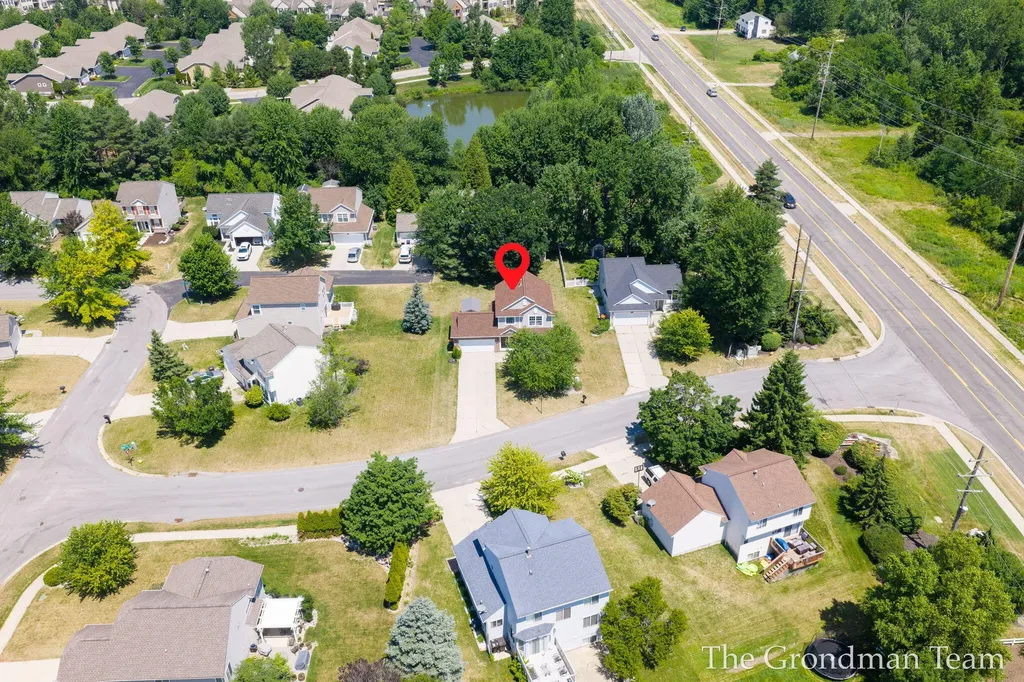 3967 E Deblaay Drive SE Kentwood City MI 49512