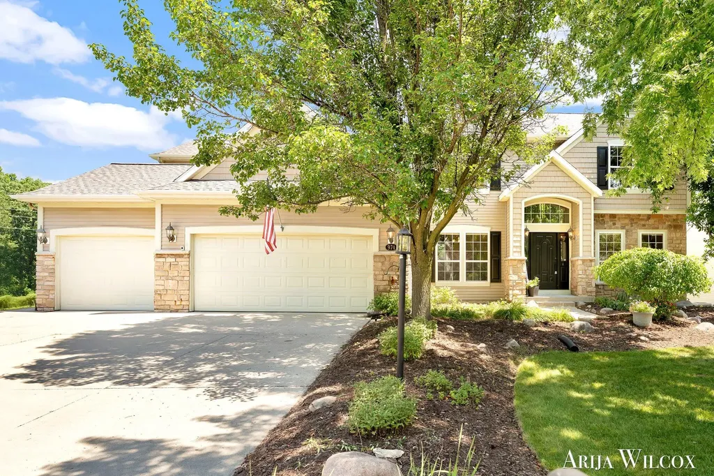 974 Dogwood Meadows Drive SE Ada Township MI 49301