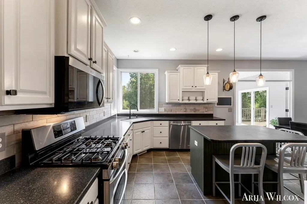 974 Dogwood Meadows Drive SE Ada Township MI 49301