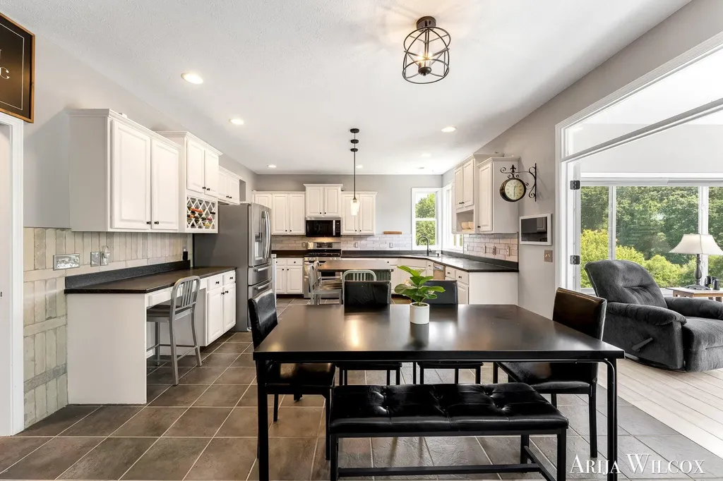 974 Dogwood Meadows Drive SE Ada Township MI 49301