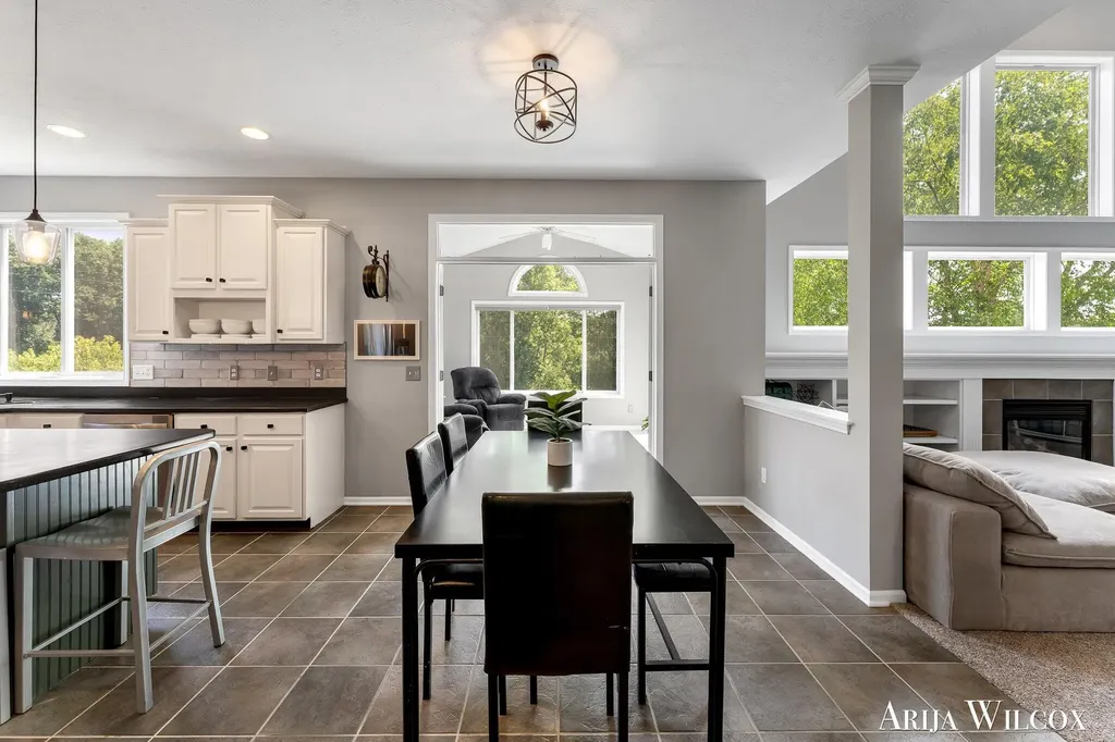 974 Dogwood Meadows Drive SE Ada Township MI 49301
