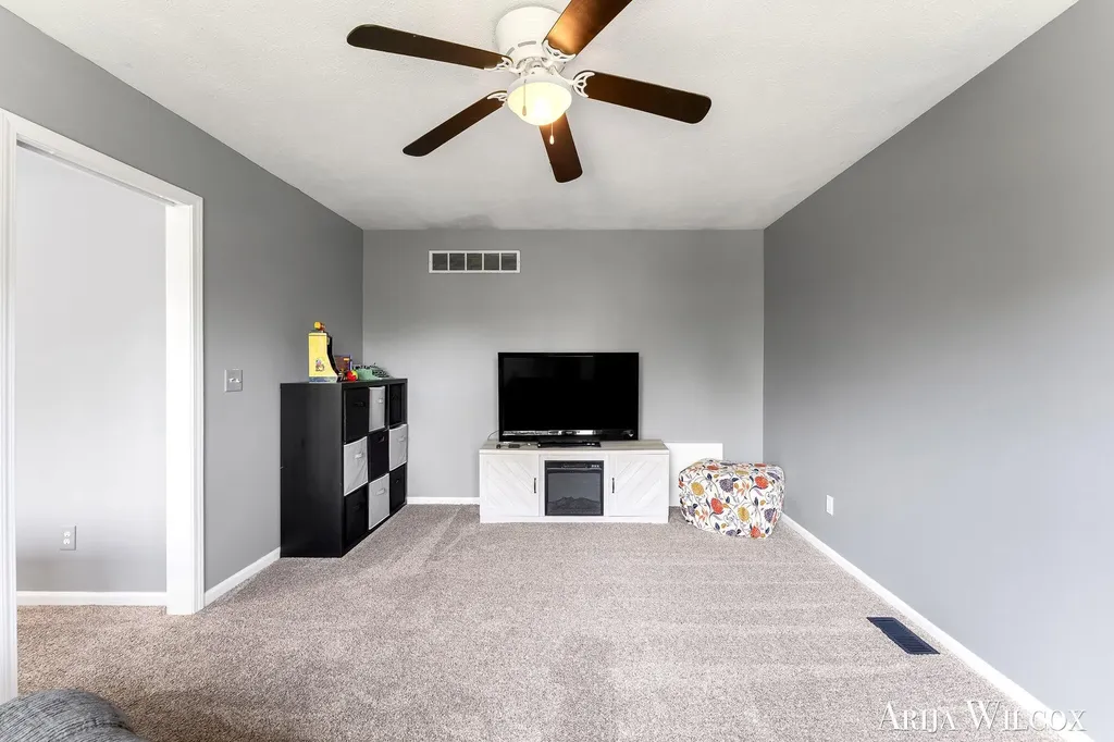 974 Dogwood Meadows Drive SE Ada Township MI 49301