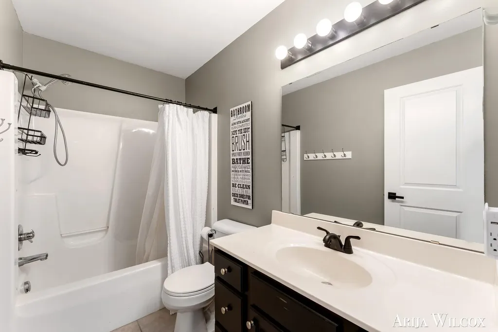 974 Dogwood Meadows Drive SE Ada Township MI 49301