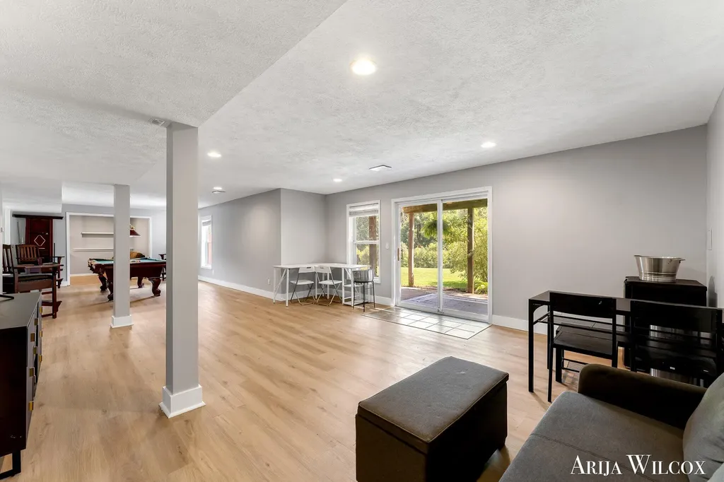 974 Dogwood Meadows Drive SE Ada Township MI 49301