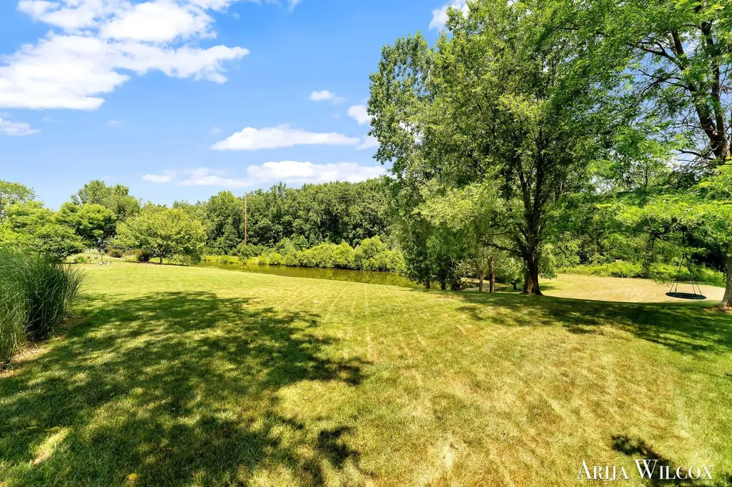 974 Dogwood Meadows Drive SE Ada Township MI 49301