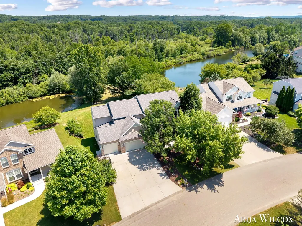 974 Dogwood Meadows Drive SE Ada Township MI 49301