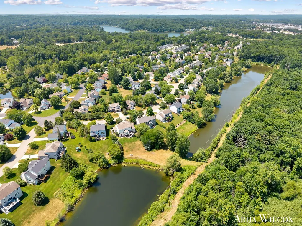 974 Dogwood Meadows Drive SE Ada Township MI 49301