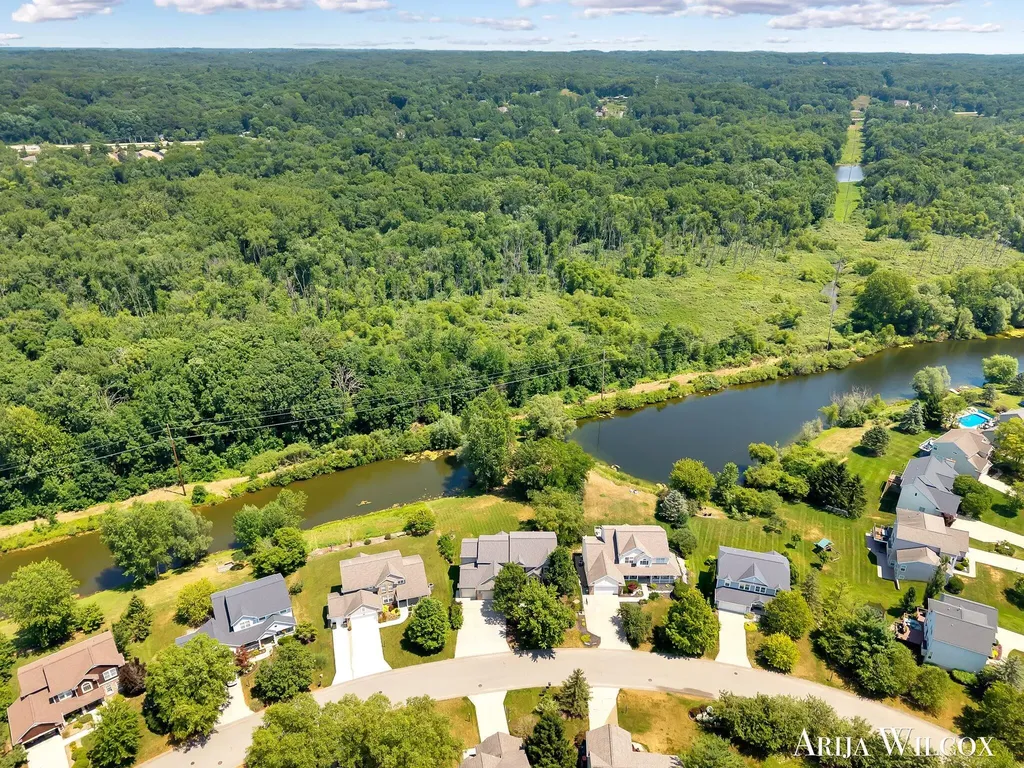 974 Dogwood Meadows Drive SE Ada Township MI 49301