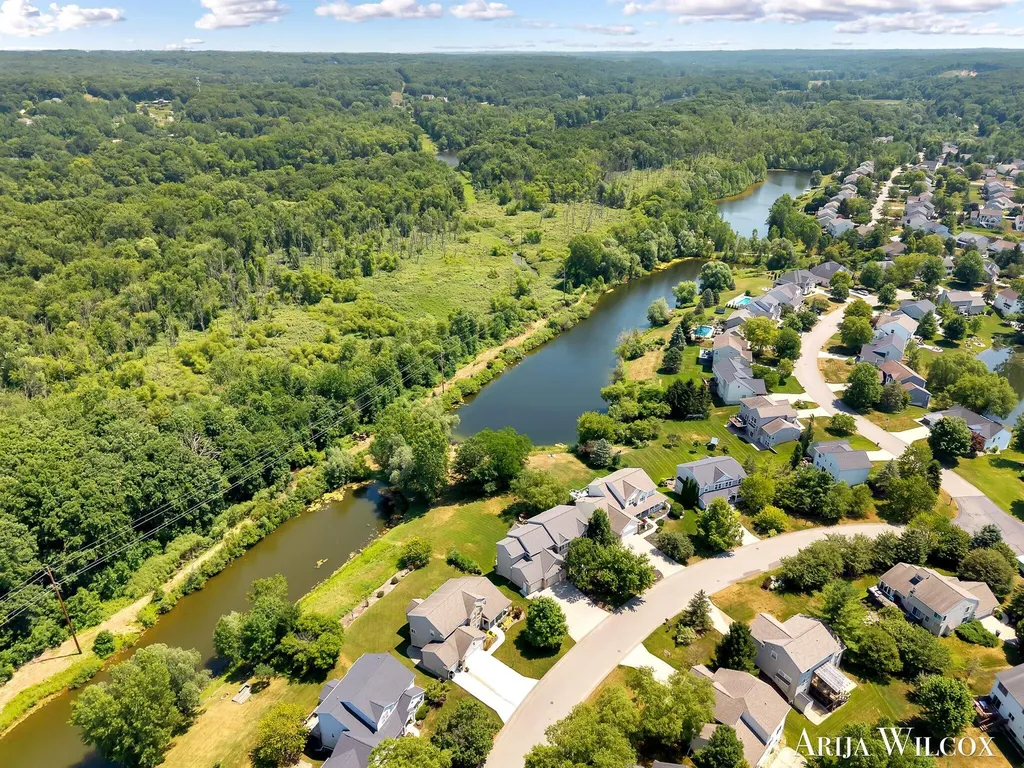 974 Dogwood Meadows Drive SE Ada Township MI 49301