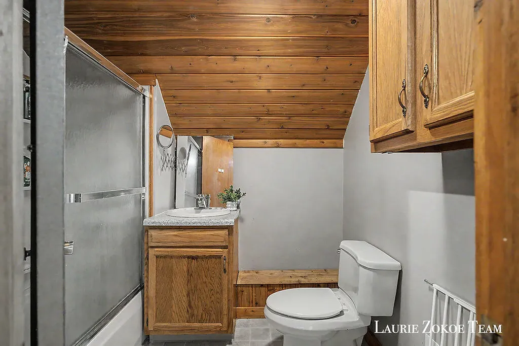 9202 Oriole Drive Polkton Charter Township MI 49404