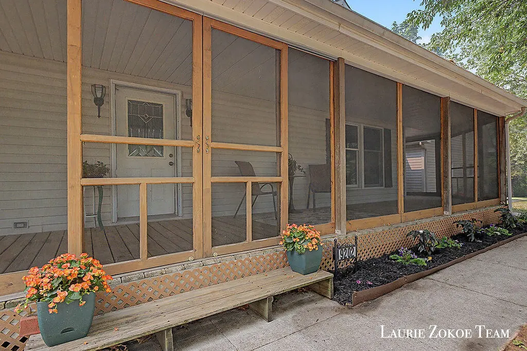 9202 Oriole Drive Polkton Charter Township MI 49404