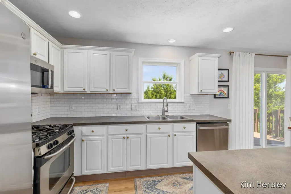 945 River Rock Drive NE Plainfield Charter Township MI 49321