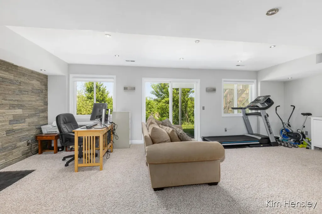 945 River Rock Drive NE Plainfield Charter Township MI 49321