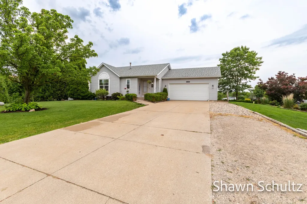 14307 Aspen Vale Drive Holland Charter Township MI 49424