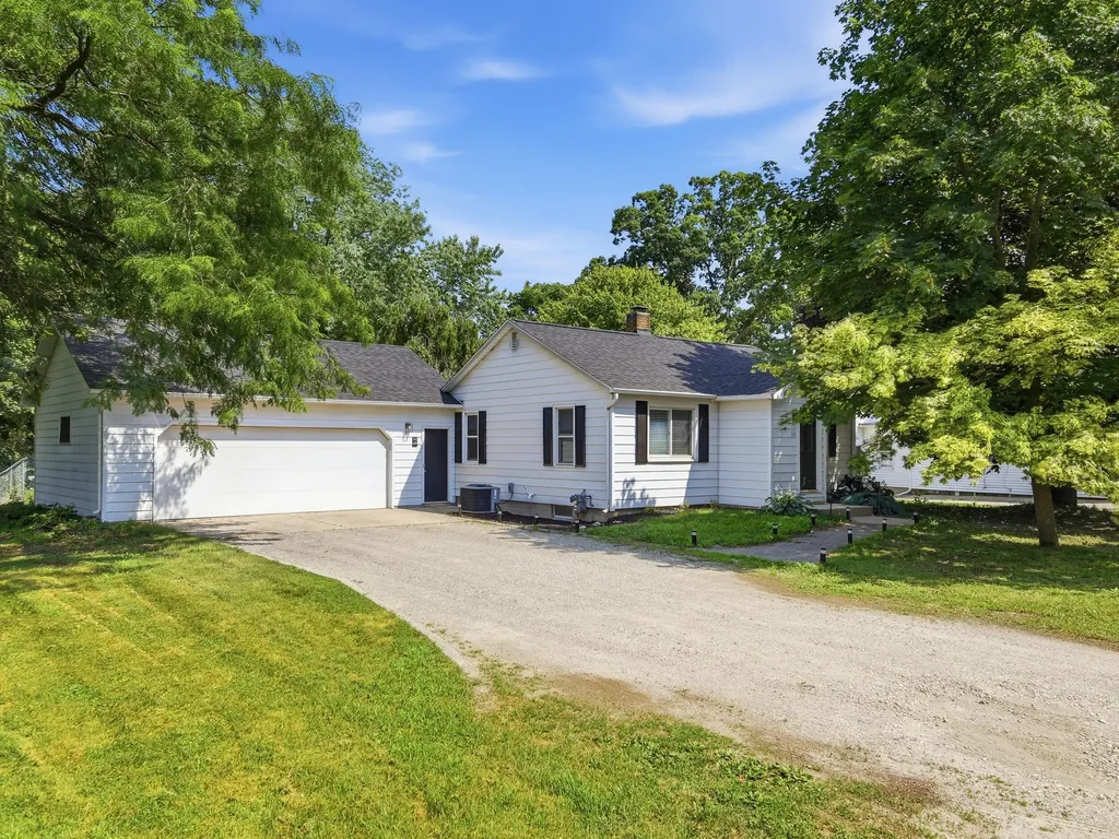 38 Arthur Street Grant City MI 49327