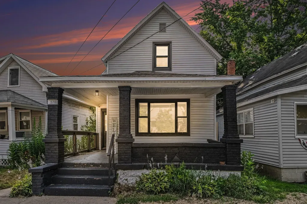 570 Valley Avenue NW Grand Rapids City MI 49504