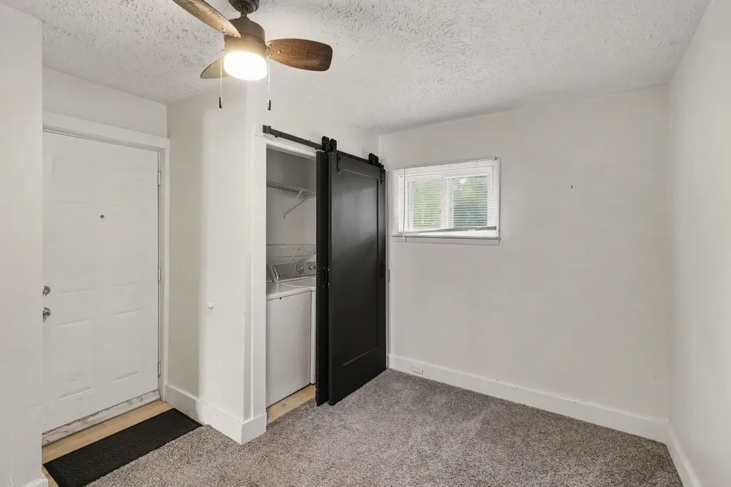 570 Valley Avenue NW Grand Rapids City MI 49504