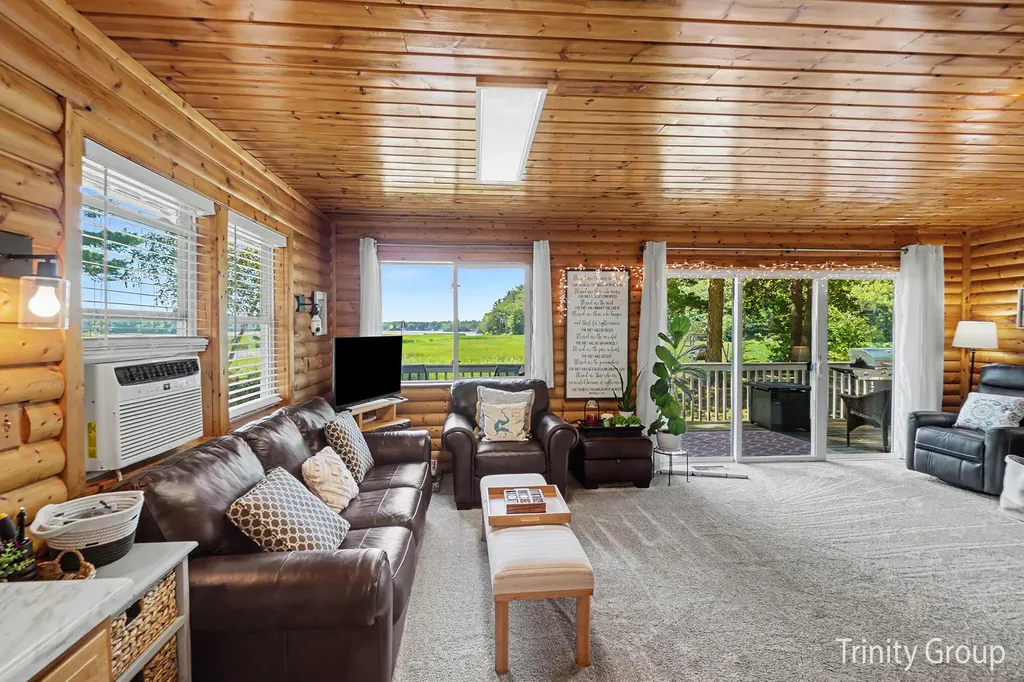 6712 E Carrigan Drive Croton Township MI 49337