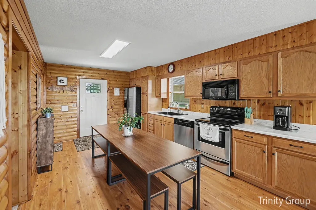 6712 E Carrigan Drive Croton Township MI 49337