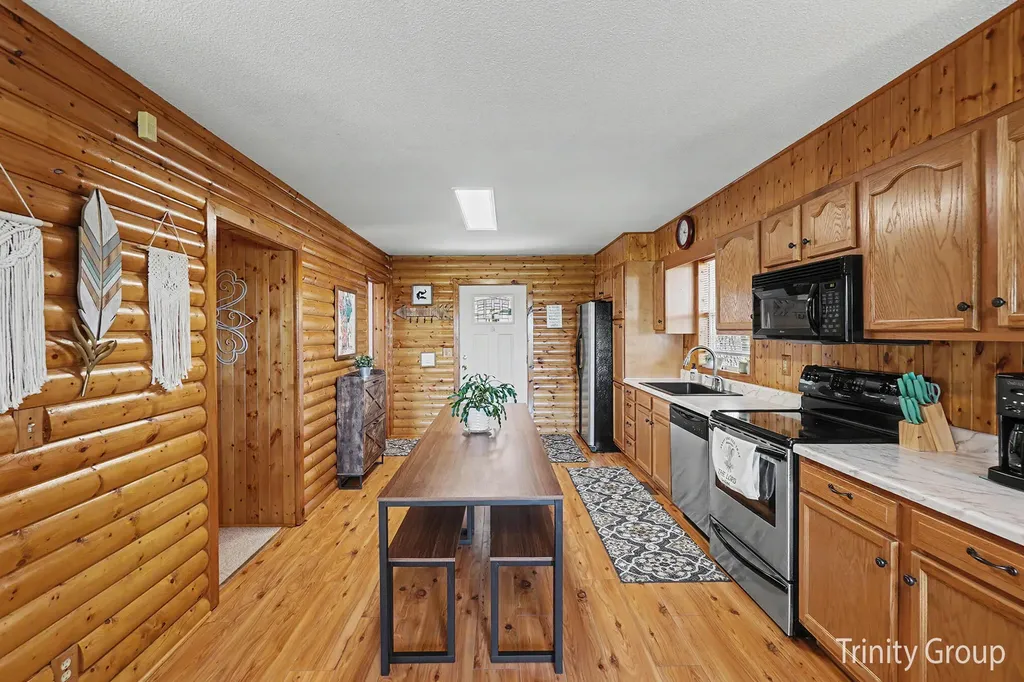 6712 E Carrigan Drive Croton Township MI 49337