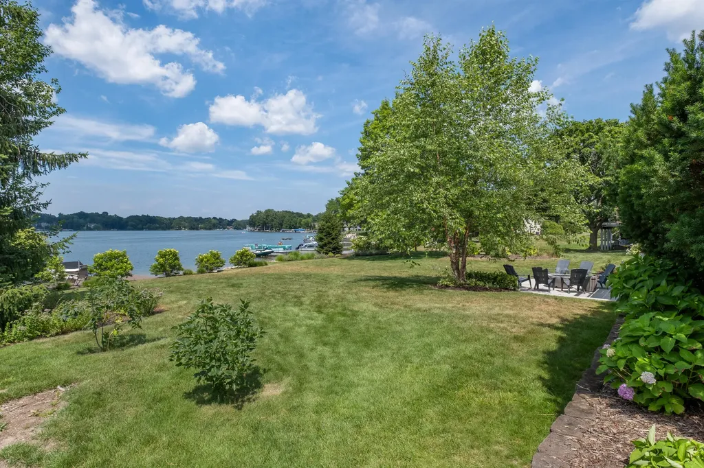 6189 Belding Road NE Cannon Township MI 49341