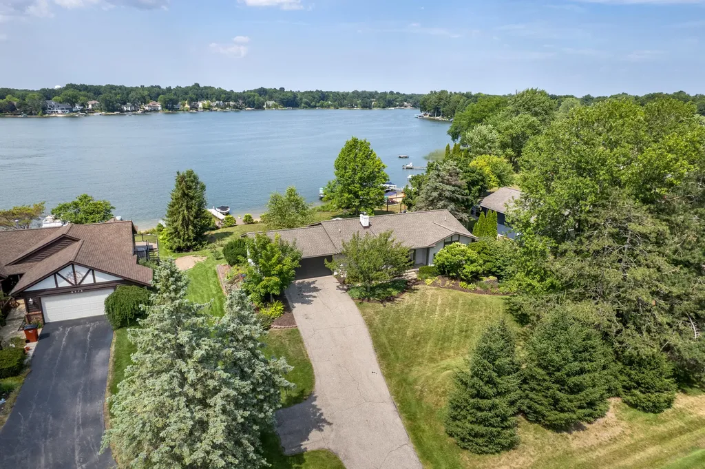 6189 Belding Road NE Cannon Township MI 49341
