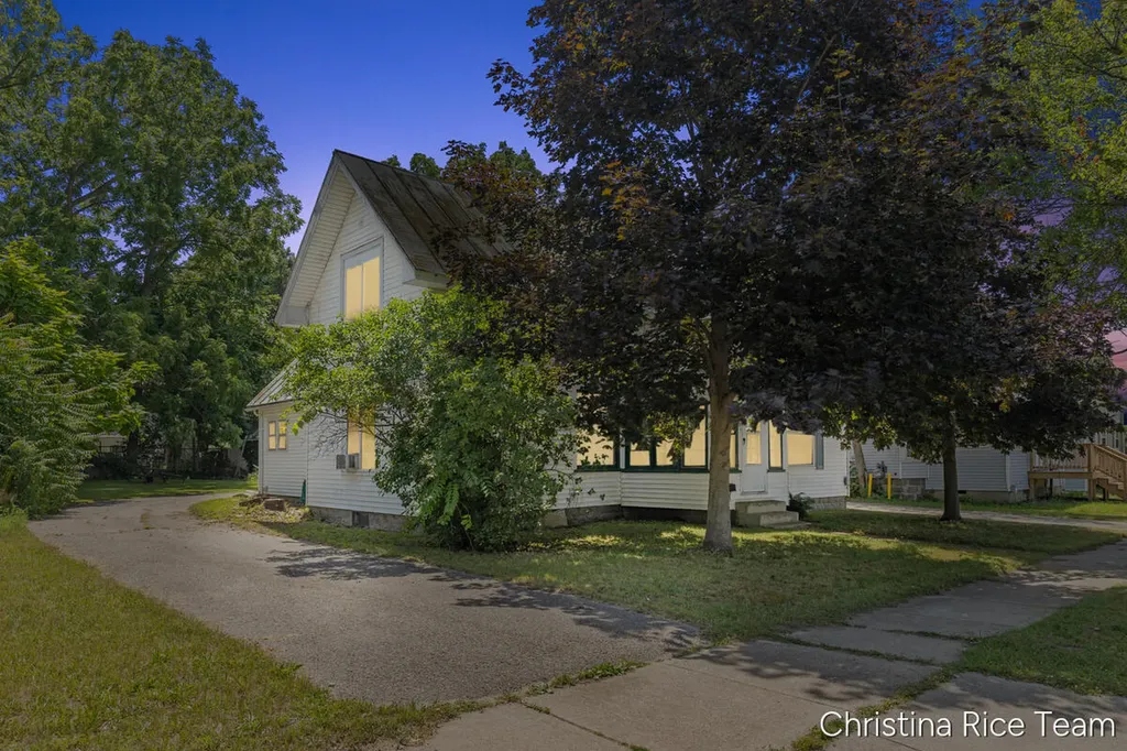 115 E Congress Street Keene Township MI 48809