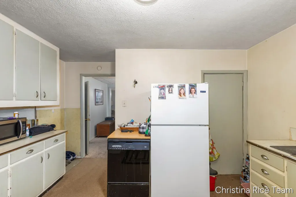 115 E Congress Street Keene Township MI 48809