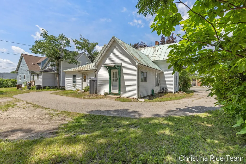 115 E Congress Street Keene Township MI 48809