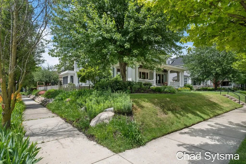 703 Madison Avenue SE Grand Rapids City MI 49503