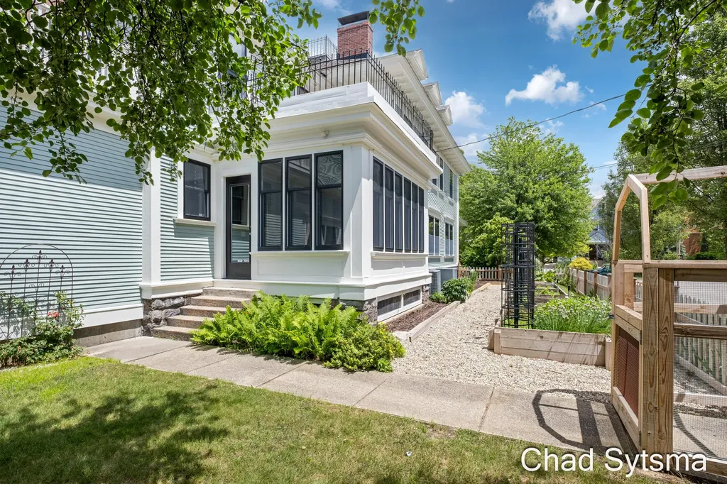 703 Madison Avenue SE Grand Rapids City MI 49503