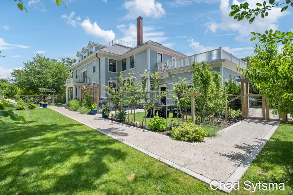 703 Madison Avenue SE Grand Rapids City MI 49503