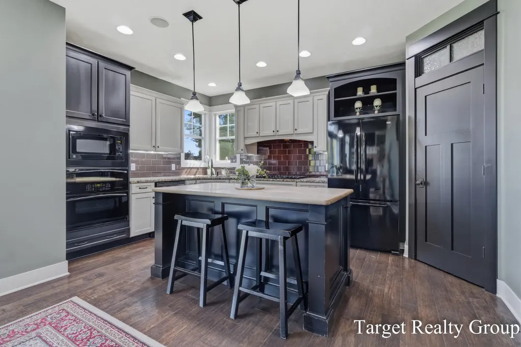 1705 N Bay Drive Georgetown Charter Township MI 49426