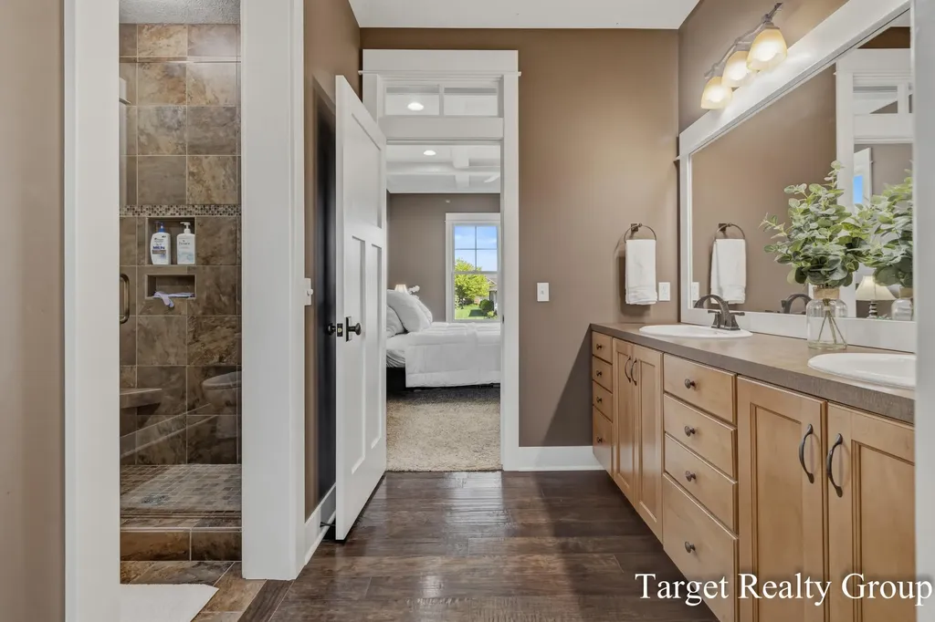 1705 N Bay Drive Georgetown Charter Township MI 49426