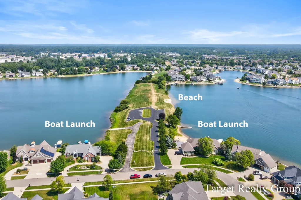 1705 N Bay Drive Georgetown Charter Township MI 49426