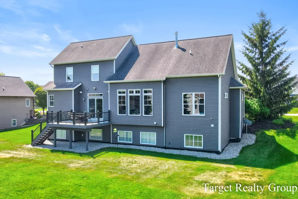 1705 N Bay Drive Georgetown Charter Township MI 49426