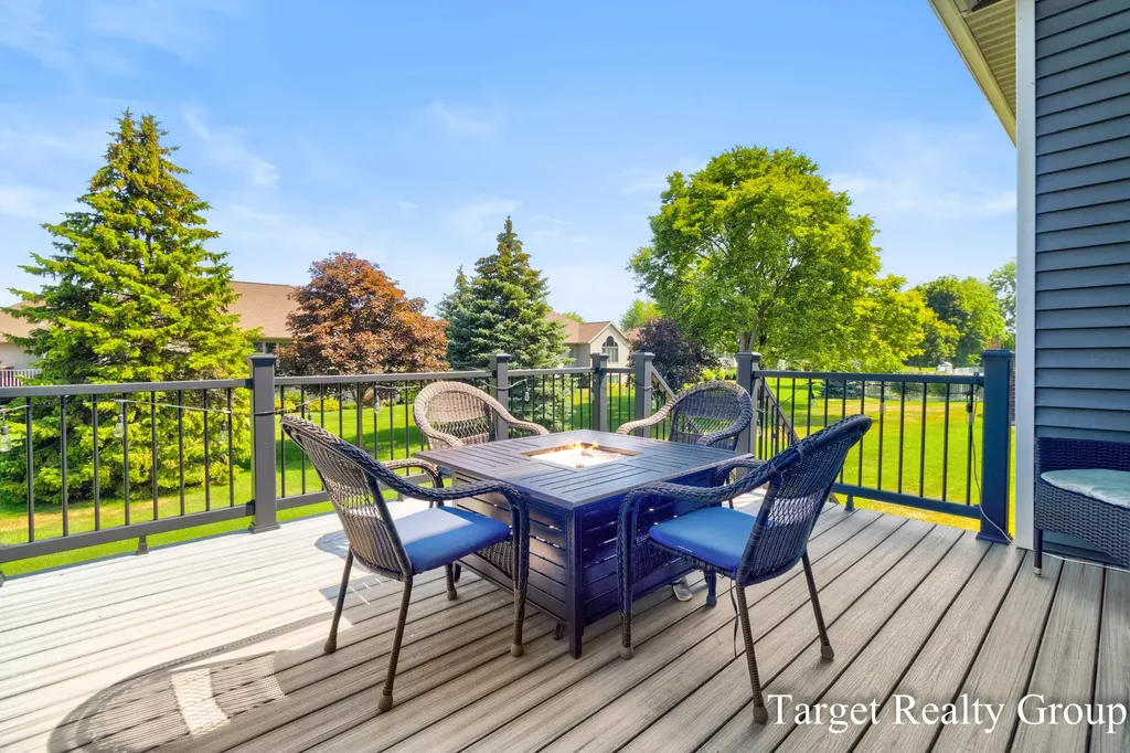 1705 N Bay Drive Georgetown Charter Township MI 49426