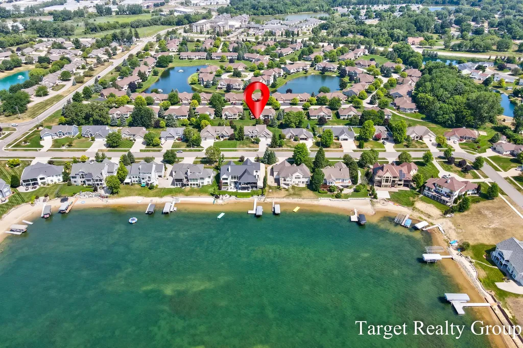 1705 N Bay Drive Georgetown Charter Township MI 49426